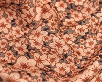 Small Floral Print - image 6