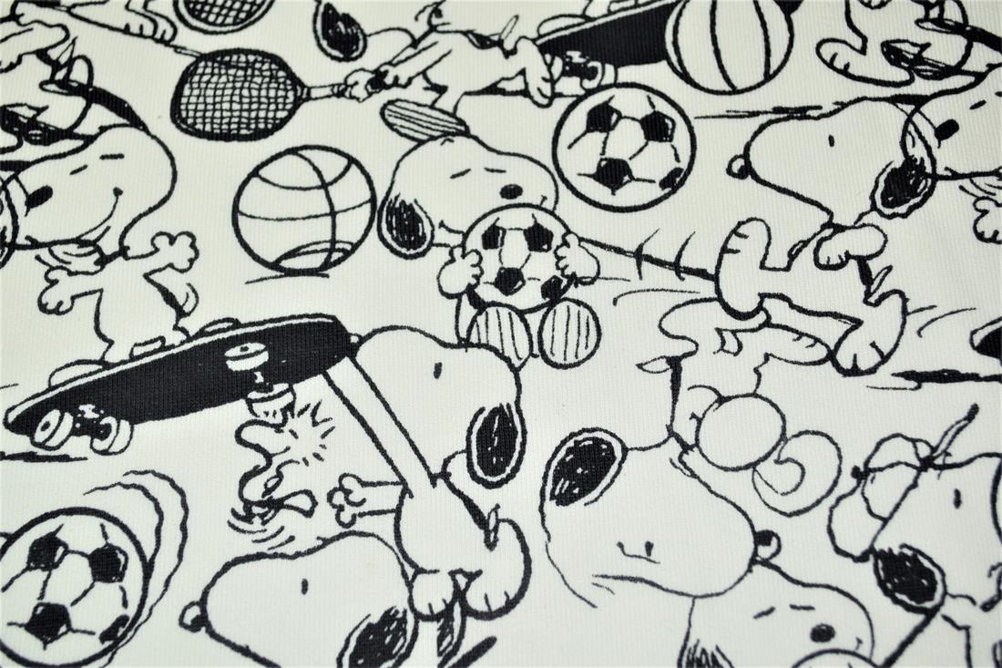 Printed Premium 100% Brushed Flannel Cotton Fabric, 112cm Wide, High Quality; This beautiful soft fabric is perfect for Children's clothing, Light blankets, Bed sheets, Night dresses, and Pyjama Bottoms. Colours may slightly vary due to the lighting during the photo shooting or the monitor's display. Wash at 30 Degrees.