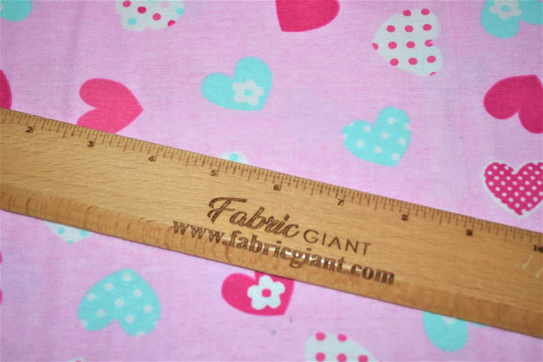Printed Premium 100% Brushed Cotton Fabric, Hearts Print Desing , 110cm Wide High Quality Please note some photos may differ slightly from the actual product in terms of colour. This is mostly due to the lighting of the photo shoot or the monitor’s display.