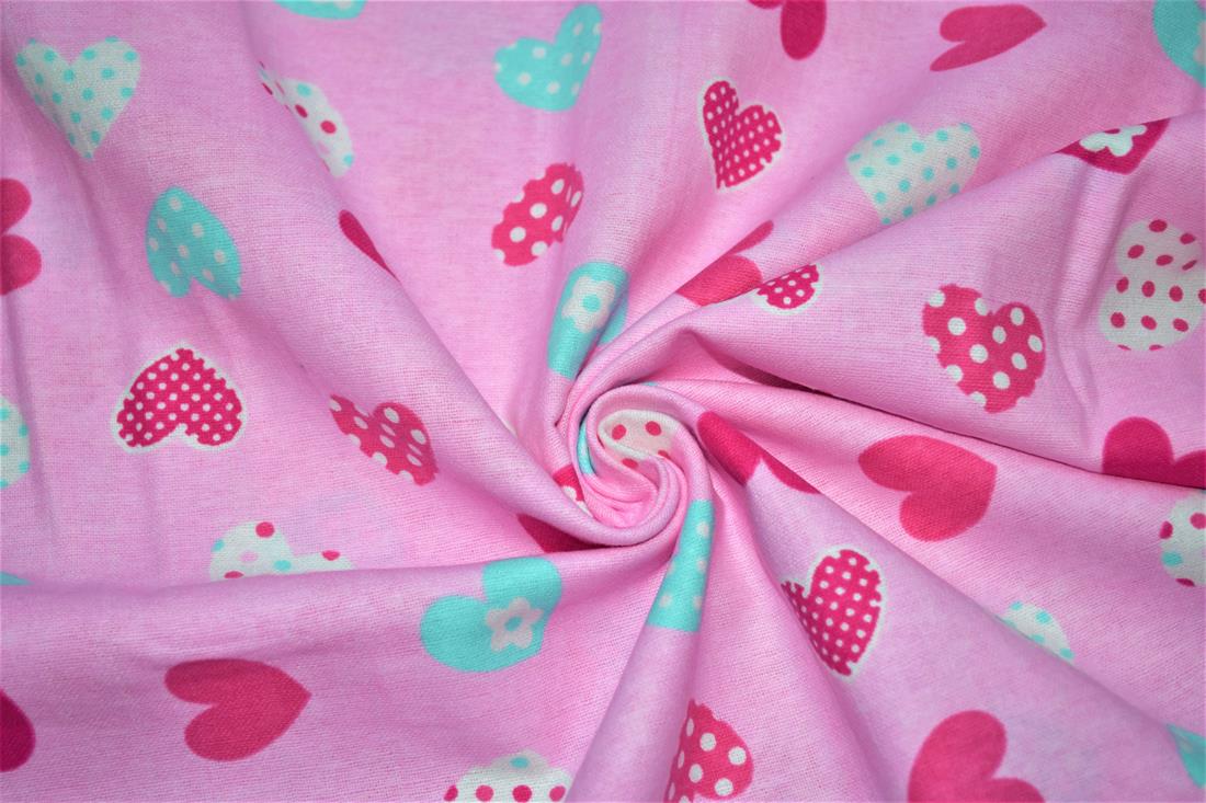 Printed Premium 100% Brushed Cotton Fabric, Hearts Print Desing , 110cm Wide High Quality Please note some photos may differ slightly from the actual product in terms of colour. This is mostly due to the lighting of the photo shoot or the monitor’s display.
