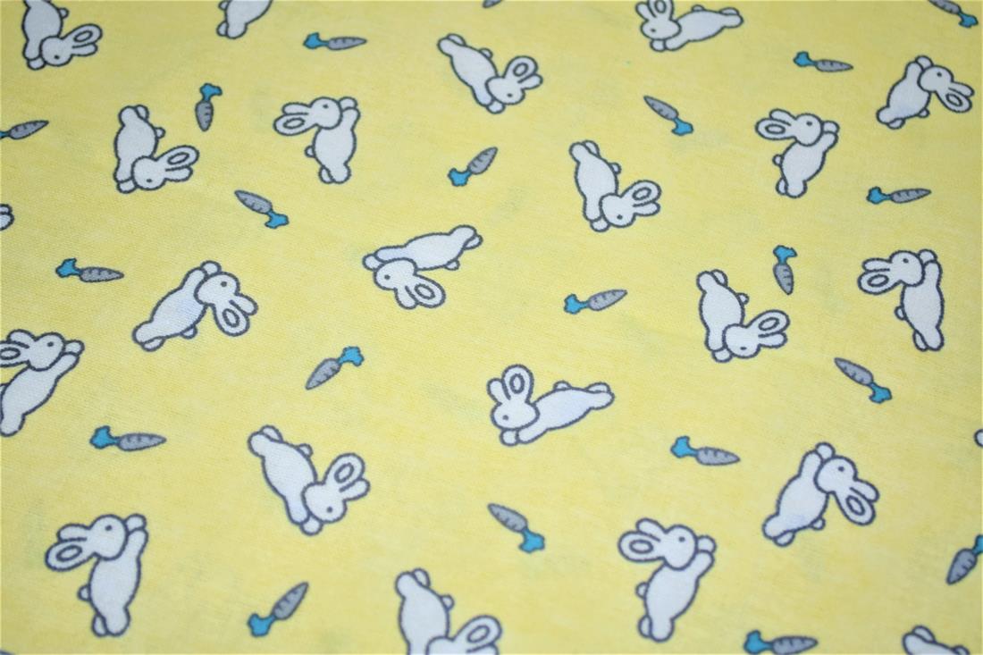 Printed Premium 100% Brushed Cotton Fabric 110 cm Wide High Quality Please note some photos may differ slightly from the actual product in terms of colour. This is mostly due to the lighting of the photo shoot or the monitor’s display.