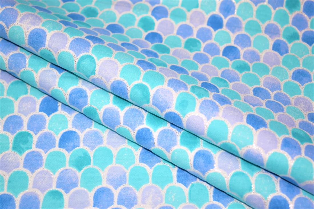 Printed Premium 100% Brushed Cotton Fabric 110 cm Wide High Quality Please note some photos may differ slightly from the actual product in terms of colour. This is mostly due to the lighting of the photo shoot or the monitor’s display.