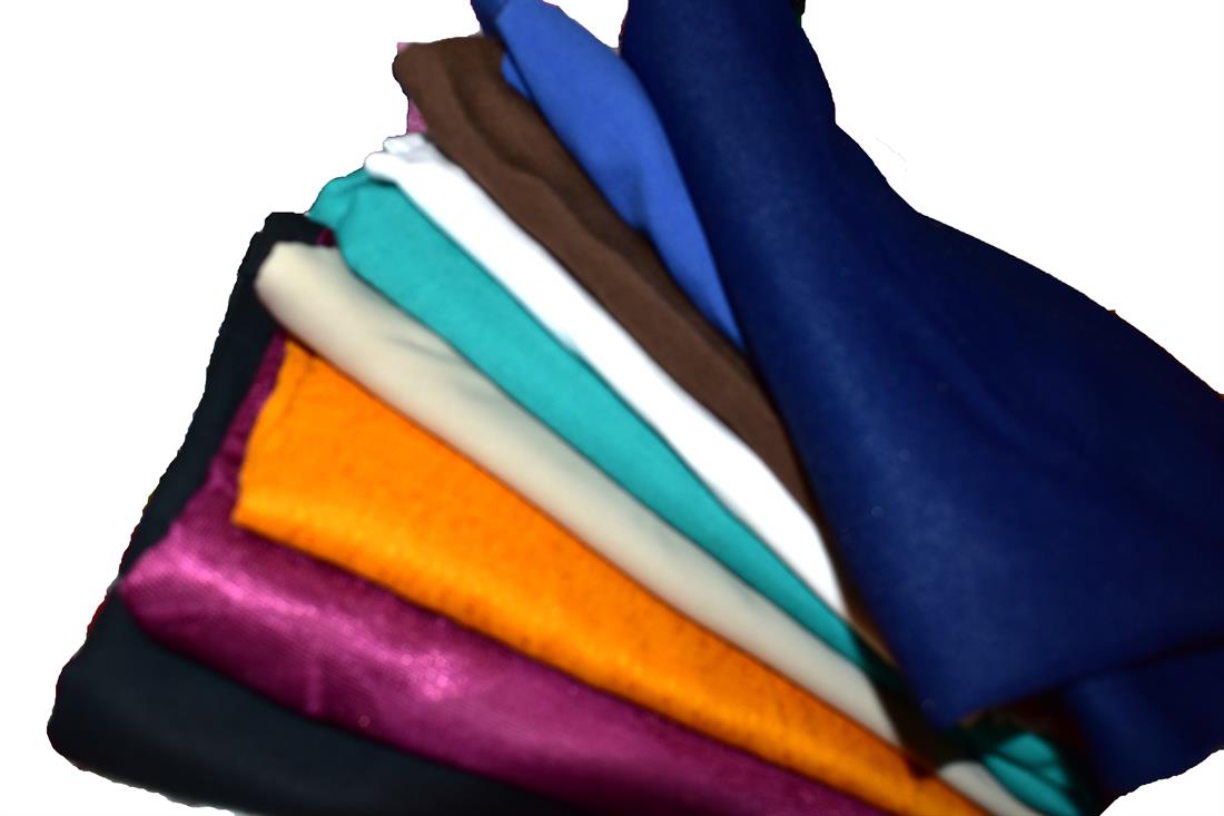 Bundle Offer with 10pcs Polyester Jersey/Cotton Bundle offer, 10 pcs mix n match pack., 
Roughly 1meter each piece approx or maybe less or more, of clearance fabric. 
There will be a variety of colours, Styles and designs, 
The worth of the fabric is very Great value for what you will pay