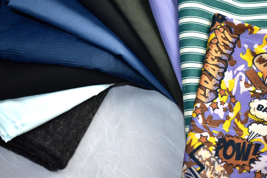 Bundle Offer with 10pcs Polyester Jersey/Cotton Bundle offer, 10 pcs mix n match pack., Roughly 1meter each piece approx or maybe less or more, of clearance fabric. There will be a variety of colours, Styles and designs, 
The worth of the fabric is very Great value for what you will pay
