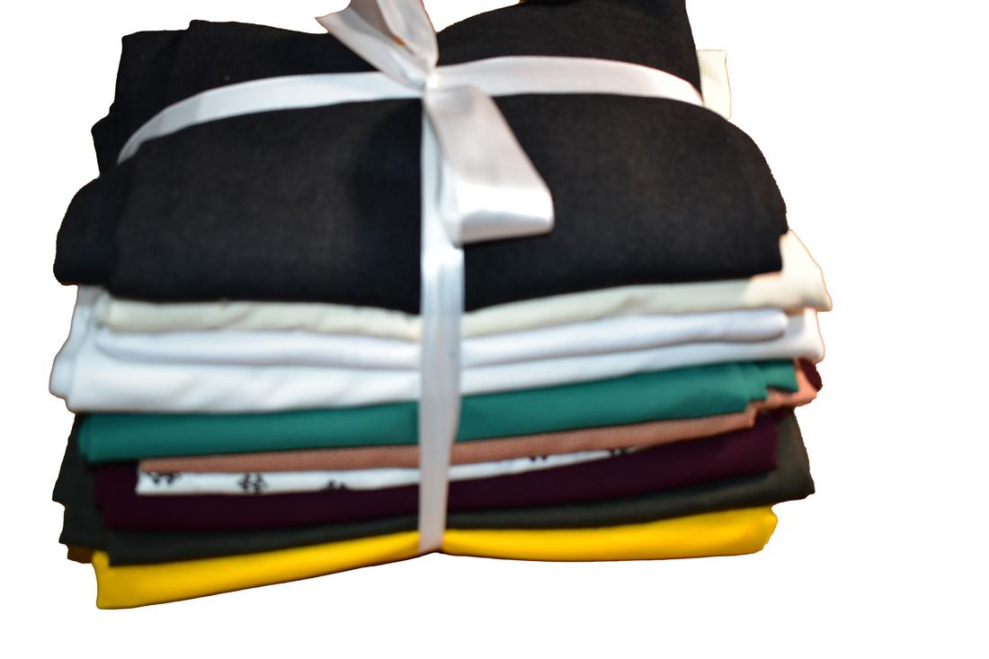 Bundle Offer with 10pcs Polyester Jersey/Cotton Bundle offer, 10 pcs mix n match pack., Roughly 1meter each piece approx or maybe less or more, of clearance fabric. There will be a variety of colours, Styles and designs, 
The worth of the fabric is very Great value for what you will pay
 