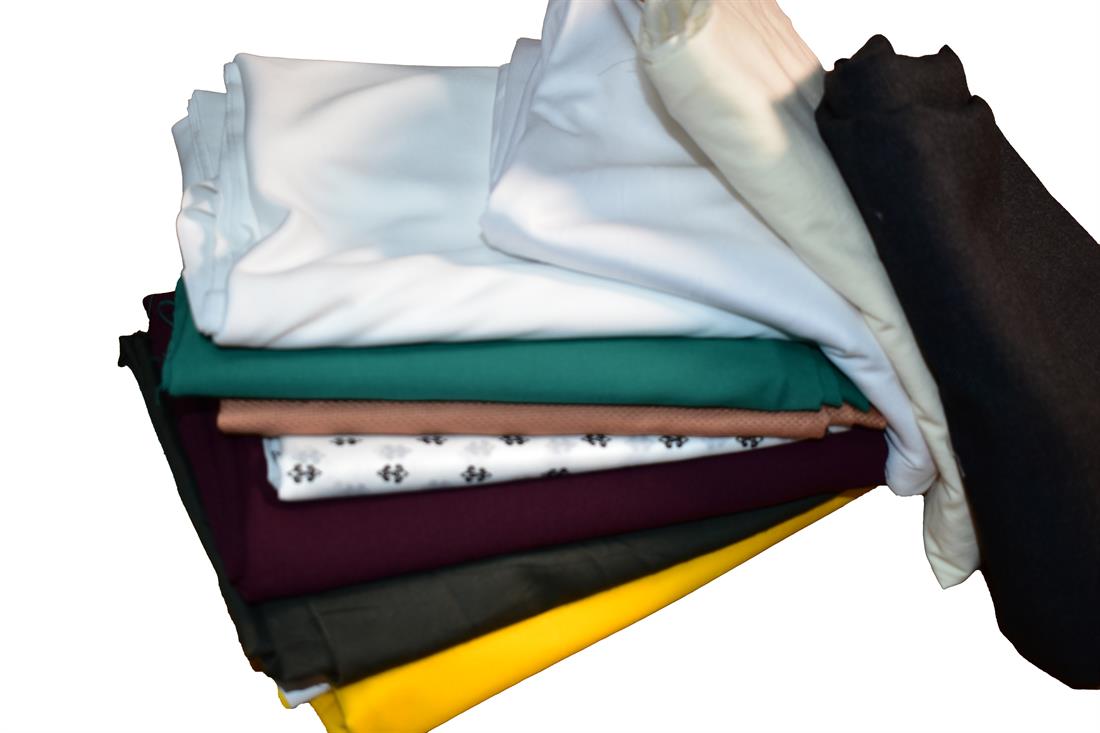 Bundle Offer with 10pcs Polyester Jersey/Cotton Bundle offer, 10 pcs mix n match pack., Roughly 1meter each piece approx or maybe less or more, of clearance fabric. There will be a variety of colours, Styles and designs, 
The worth of the fabric is very Great value for what you will pay
 