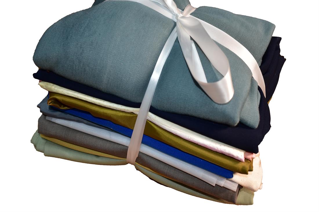 Bundle Offer with 10pcs Polyester Jersey/Cotton Bundle offer, 10 pcs mix n match pack., Roughly 1meter each piece approx or maybe less or more, of clearance fabric. There will be a variety of colours, Styles and designs, 
The worth of the fabric is very Great value for what you will pay
 