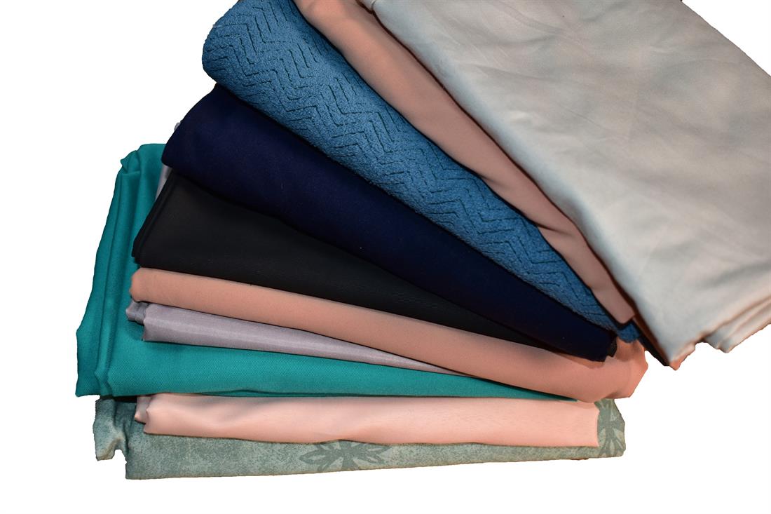 Bundle Offer with 10pcs Polyester Jersey/Cotton Bundle offer, 10 pcs mix n match pack., Roughly 1meter each piece approx or maybe less or more, of clearance fabric. There will be a variety of colours, Styles and designs, 
The worth of the fabric is very Great value for what you will pay
 