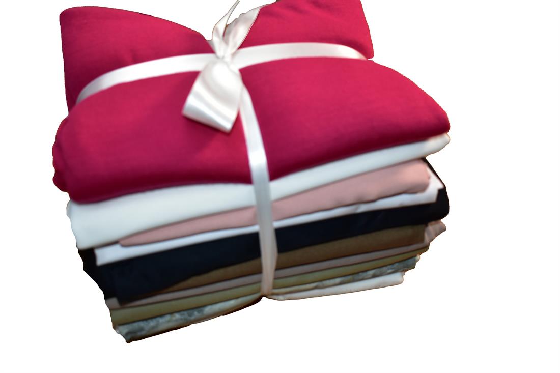 Bundle Offer with 10pcs Polyester Jersey/Cotton Bundle offer, 10 pcs mix n match pack., Roughly 1meter each piece approx or maybe less or more, of clearance fabric. There will be a variety of colours, Styles and designs, 
The worth of the fabric is very Great value for what you will pay
 