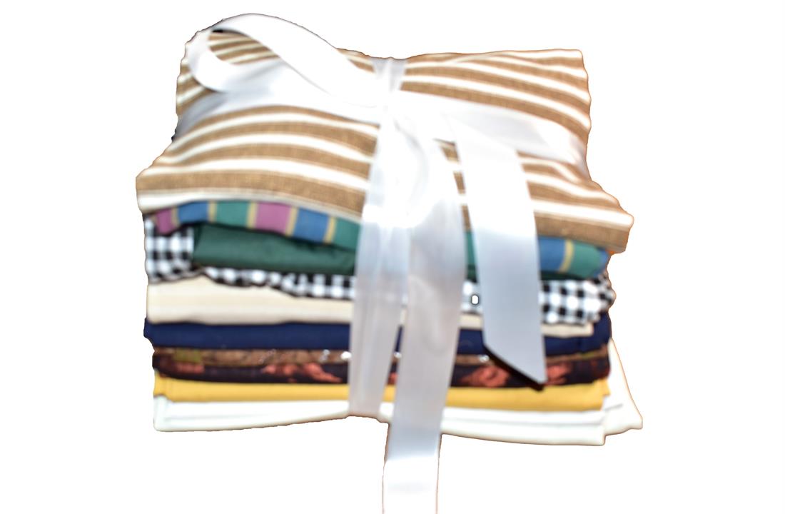 Bundle Offer with 10pcs Polyester Jersey/Cotton Bundle offer, 10 pcs mix n match pack., Roughly 1meter each piece approx or maybe less or more, of clearance fabric. There will be a variety of colours, Styles and designs, 
The worth of the fabric is very Great value for what you will pay
 