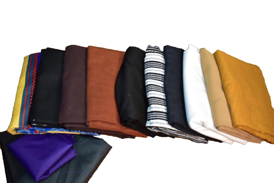 Bundle Offer with 10pcs Polyester Jersey/Cotton Bundle offer, 10 pcs mix n match pack., Roughly 1meter each piece approx or maybe less or more, of clearance fabric. There will be a variety of colours, Styles and designs, 
The worth of the fabric is very Great value for what you will pay