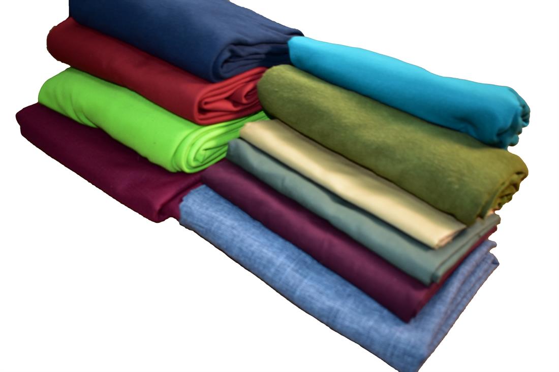 Bundle Offer with 10pcs Polyester Jersey/Cotton Bundle offer, 10 pcs mix n match pack., Roughly 1meter each piece approx or maybe less or more, of clearance fabric. There will be a variety of colours, Styles and designs, 
The worth of the fabric is very Great value for what you will pay