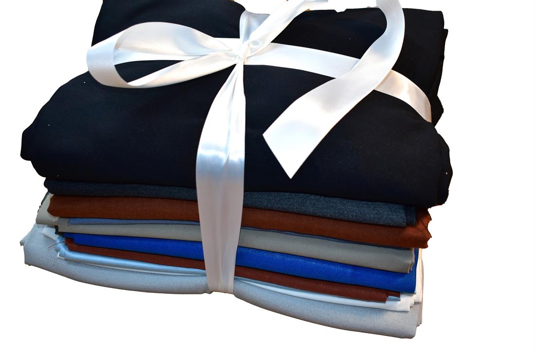 Bundle Offer with 10pcs Polyester Jersey/Cotton Bundle offer, 10 pcs mix n match pack., Roughly 1meter each piece approx or maybe less or more, of clearance fabric. There will be a variety of colours, Styles and designs, 
The worth of the fabric is very Great value for what you will pay