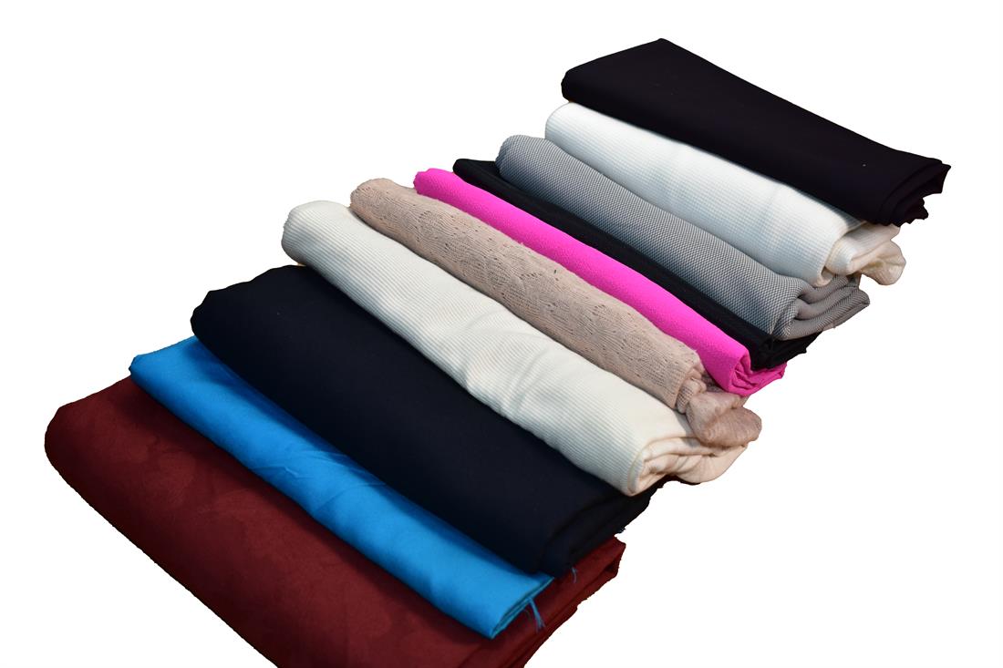 Bundle Offer with 10pcs Polyester Jersey/Cotton Bundle offer, 10 pcs mix n match pack., Roughly 1meter each piece approx or maybe less or more, of clearance fabric.There will be a variety of colours, Styles and designs, 
The worth of the fabric is very Great value for what you will pay
Colours may slightly vary due to the lighting during the photo shooting or the monitor's display.