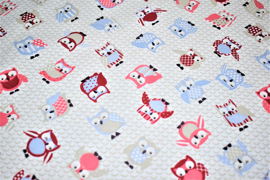 Printed 100% Cotton,135cm Wide, High Quality; Weight; 150gsm This lovely fabric is great for dressmaking, quilting, patchwork, bed sheets, pillow cases, curtains, face masks/coverings, and for craft projects. Colours may slightly vary due to the lighting during the photo shooting or the monitor's display. Wash at 30degree.