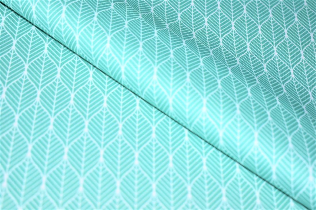 Printed 100% Cotton, Starts Print, 135cm Wide, High Quality; Weight; 150gsm This lovely fabric is great for dressmaking, quilting, patchwork, bed sheets, pillow cases, curtains, face masks/coverings, and for craft projects. Colours may slightly vary due to the lighting during the photo shooting or the monitor's display. Wash at 30degree.