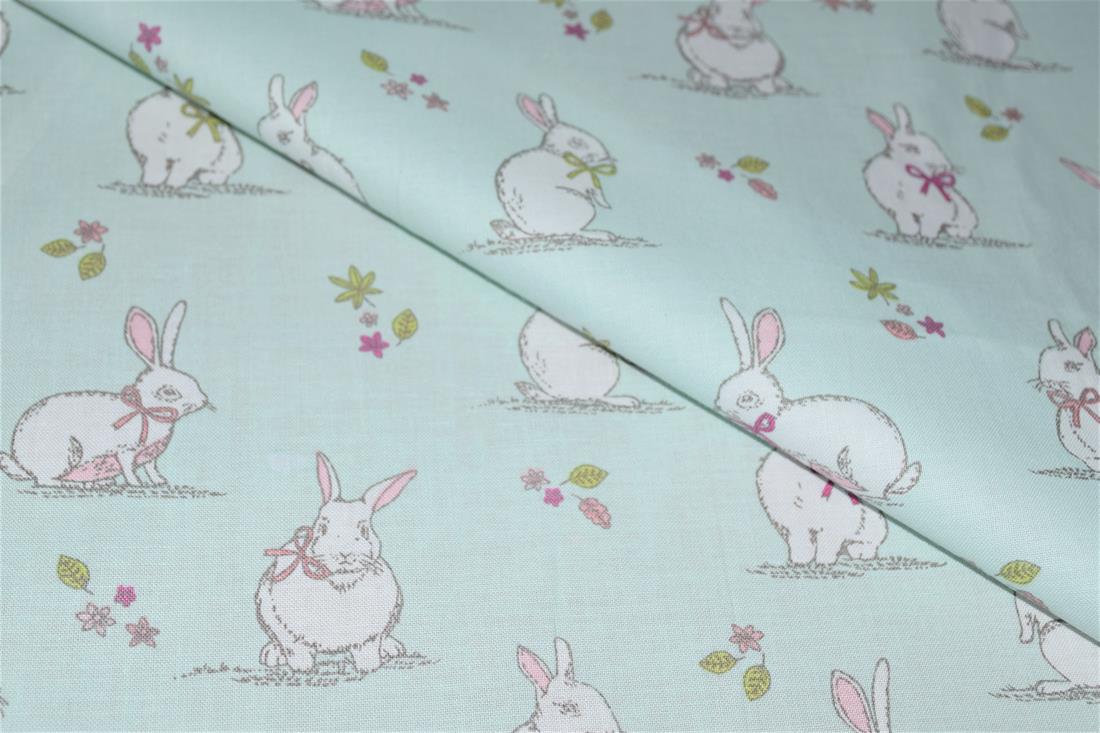 Printed 100% Cotton, Starts Print, 135cm Wide, High Quality; Weight; 150gsm This lovely fabric is great for dressmaking, quilting, patchwork, bed sheets, pillow cases, curtains, face masks/coverings, and for craft projects. Colours may slightly vary due to the lighting during the photo shooting or the monitor's display. Wash at 30degree.