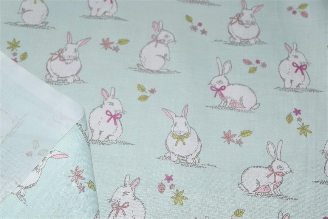Printed 100% Cotton, Starts Print, 135cm Wide, High Quality; Weight; 150gsm This lovely fabric is great for dressmaking, quilting, patchwork, bed sheets, pillow cases, curtains, face masks/coverings, and for craft projects. Colours may slightly vary due to the lighting during the photo shooting or the monitor's display. Wash at 30degree.