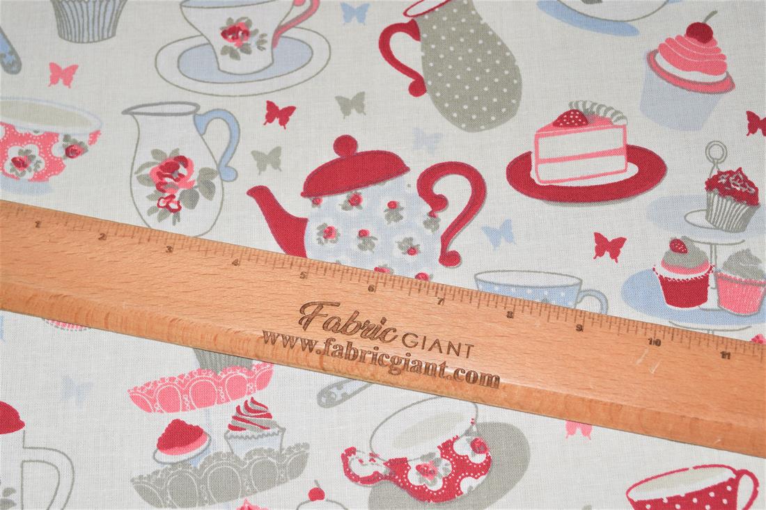 Premium Printed Craft 100% Cotton Chick Print Cotton Fabric, 137cm Wide, High Quality This digital print fabric is ideal for dressmaking, quilting, patchwork, bunting, cushion-covers, and for other craft projects. Colours may slightly vary due to the lighting during the photo shooting or the monitor's display.