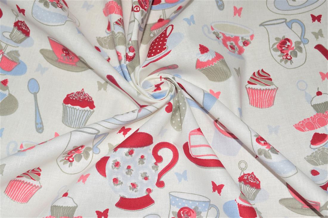 Premium Printed Craft 100% Cotton Chick Print Cotton Fabric, 137cm Wide, High Quality This digital print fabric is ideal for dressmaking, quilting, patchwork, bunting, cushion-covers, and for other craft projects. Colours may slightly vary due to the lighting during the photo shooting or the monitor's display.
