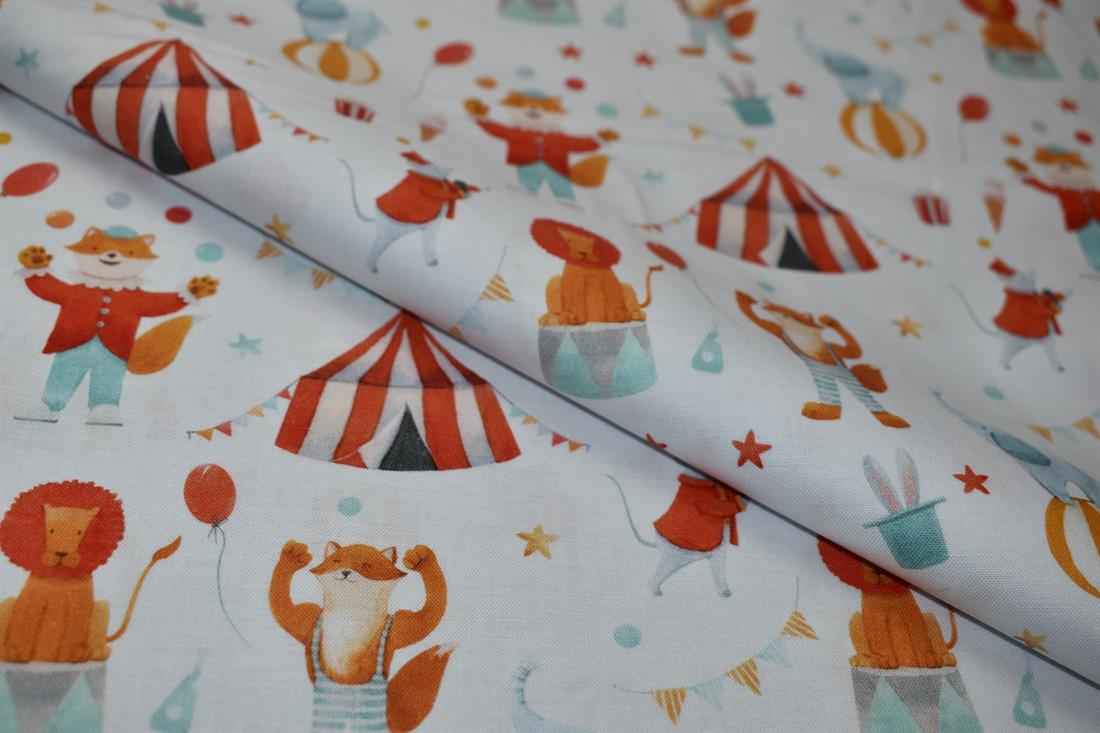 Goes To The Circus - image 1