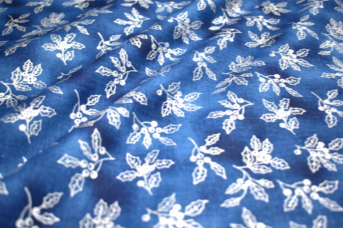 Printed Premium 100% Craft Cotton fabric High Quality 
This lovely fabric is great for dressmaking, quilting, patchwork, bed sheets, pillow cases, curtains, and for craft projects. 
Width : 44"/ 112cm
Weight130gr/m2 
Composition 100% Cotton 
Colours may slightly vary due to the lighting during the photo shooting or the monitor's display.