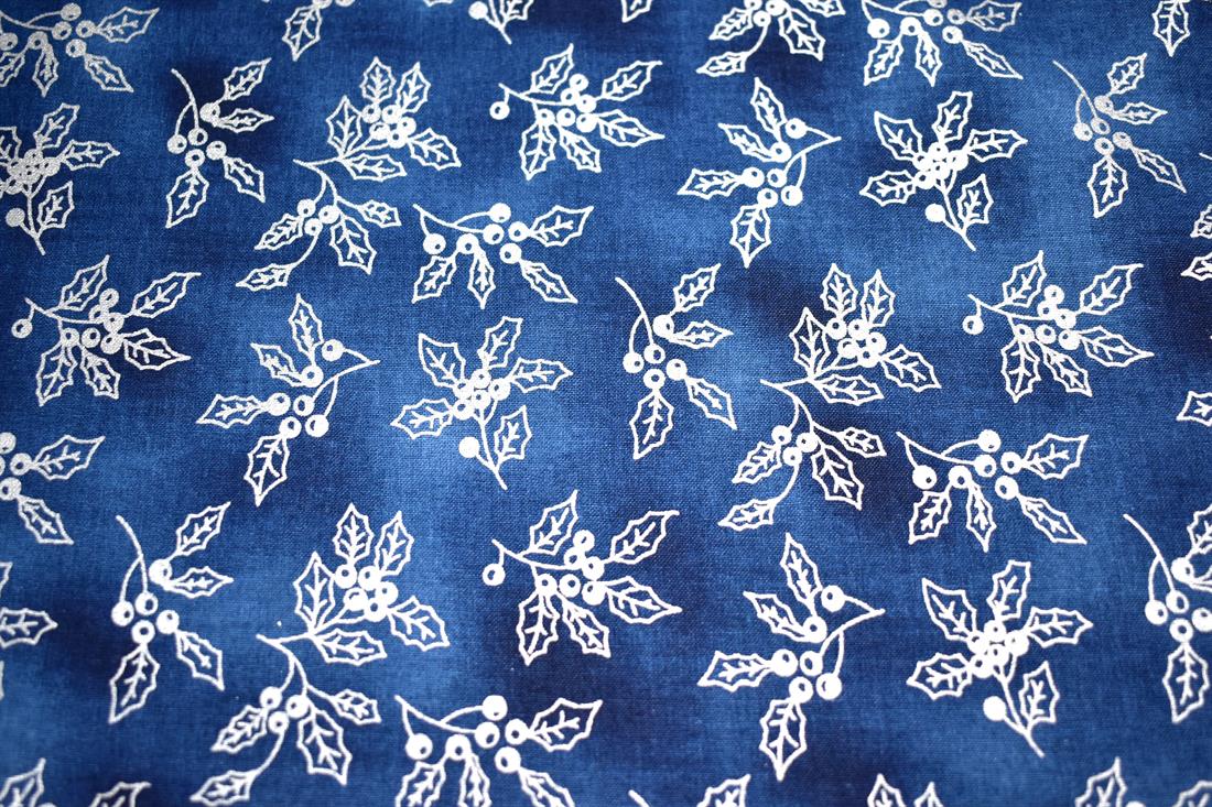 Printed Premium 100% Craft Cotton fabric High Quality 
This lovely fabric is great for dressmaking, quilting, patchwork, bed sheets, pillow cases, curtains, and for craft projects. 
Width : 44"/ 112cm
Weight130gr/m2 
Composition 100% Cotton 
Colours may slightly vary due to the lighting during the photo shooting or the monitor's display.