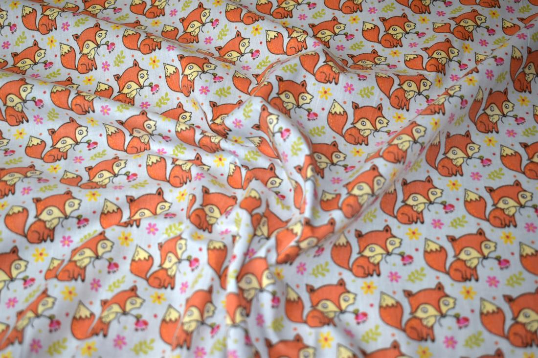Printed Premium 100% Craft Cotton Poplin  fabric High Quality 
This lovely fabric is great for dressmaking, quilting, patchwork, bed sheets, pillow cases, curtains, and for craft projects. 
Width : 44"/ 112cm
Weight140gr/m2 
Composition 100% Cotton 
Colours may slightly vary due to the lighting during the photo shooting or the monitor's display.