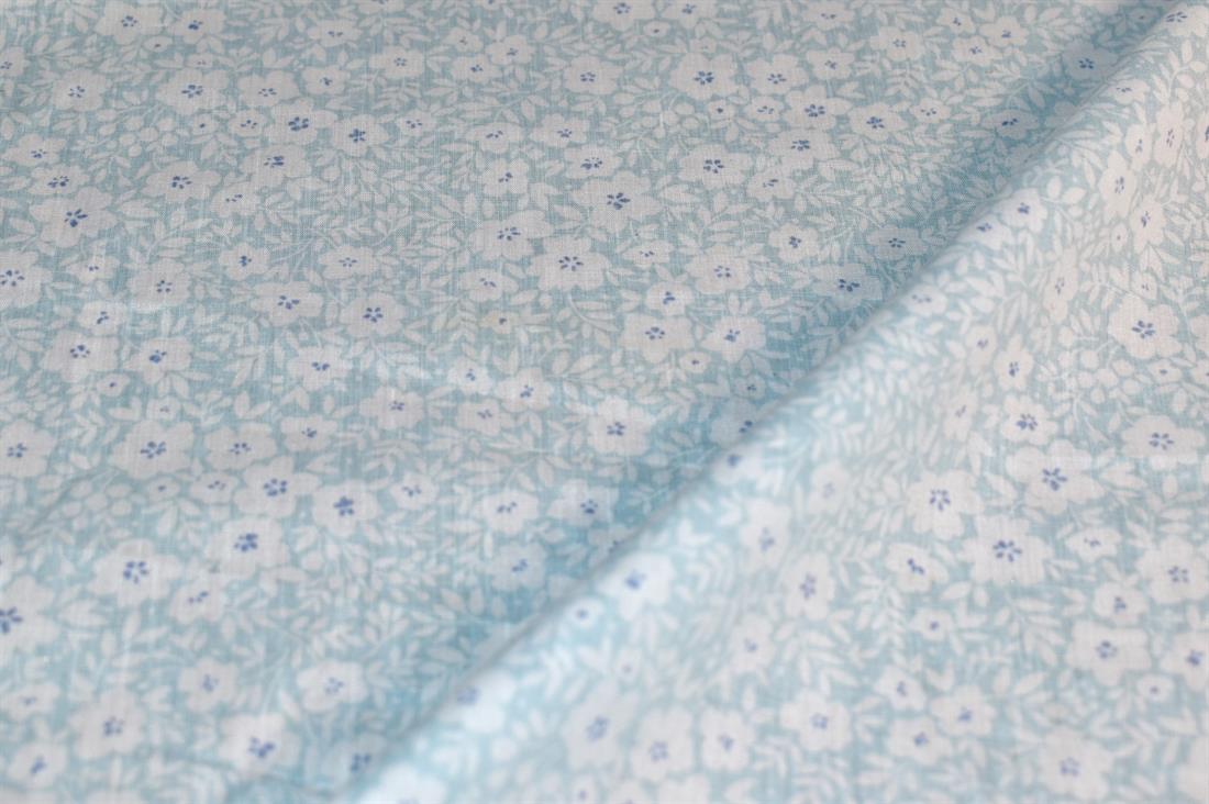 Printed Premium 100% Cotton craft fabric 
This kid's fabric is great for dressmaking, quilting, patchwork, bed sheets, pillow cases, curtains, face maskscoverings, and for craft projects. 
Width: 44" / 112 cm
Weight: 140gr/ m2
Composition: 100% Cotton
Colours may slightly vary due to the lighting during the photoshooting or the monitor's display