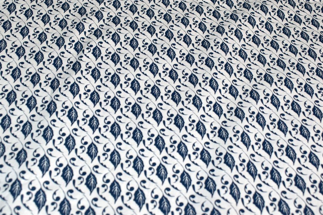 Premiume Printed Crafty Cottons Digital Printed 100% Cotton Fabric
This wonderful fabric is great for sewing kid's clothing, patchwork, quilting, bunting, bed sheets, pillow cases, cushion-covers, and for craft projects. 
Width: 44"/ 112cmWeight: 150gr/m2Composition: 100% CottonWashing: 30 degrees celsius
Colours may slightly vary due to the lighting during the photo shooting or the monitor's display.