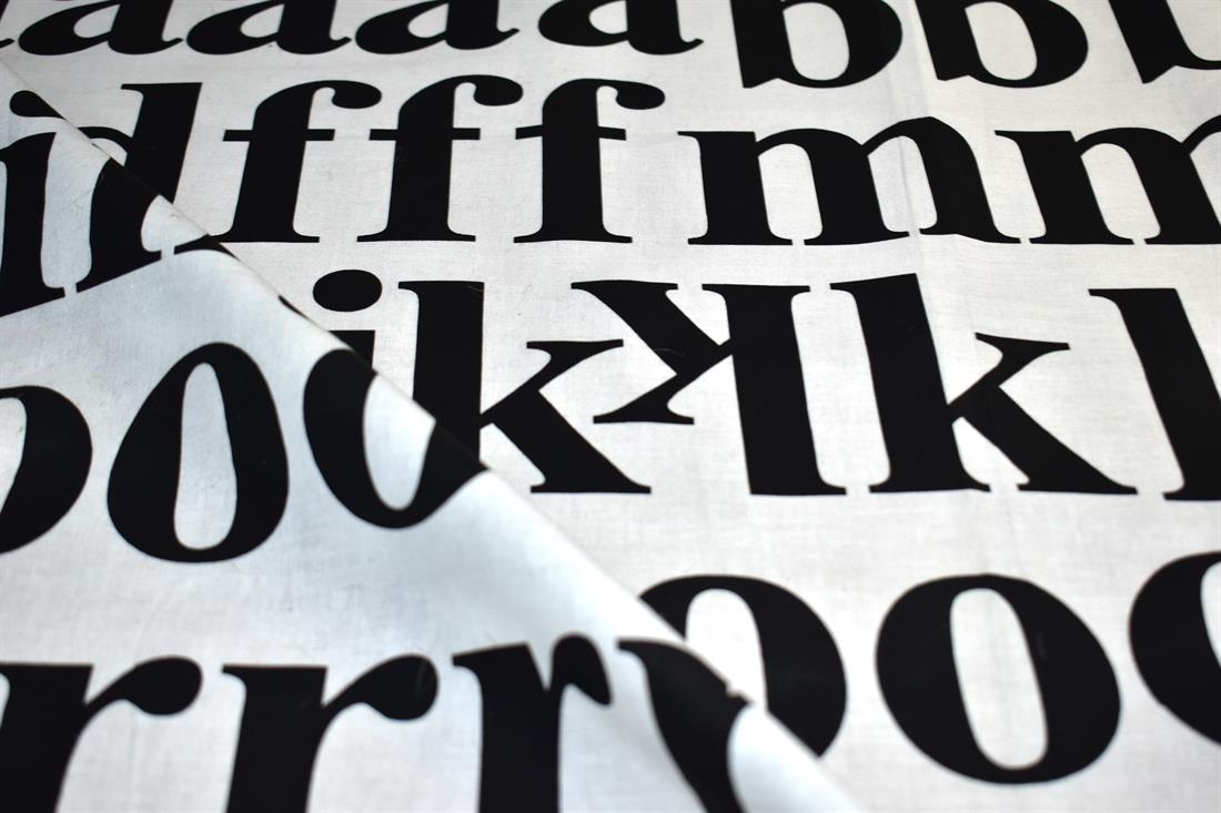Printed 100% Craft Cotton Fabric
In the fabrics and crafts industry, cotton is an all-round favourite. It's high tensile strength makes it strong, durable and less likely to rip or tear. It washes and dries easily and may be washed repeatedly as needed.This is a quality material for sewing, it is perfect for dressmaking, quilting, patchwork, bunting, cushion-covers.
Sealing by ( PANEL )Panel Size: (Length: 95cm Wide: 112cm)Wash at 30 Degrees.
Colours may slightly vary due to the lighting during the photo shooting or the monitor's display.