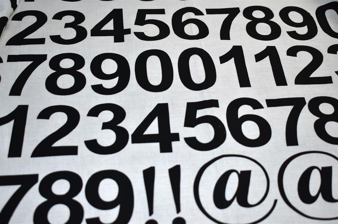 Printed 100% Craft Cotton Fabric
In the fabrics and crafts industry, cotton is an all-round favourite. It's high tensile strength makes it strong, durable and less likely to rip or tear. It washes and dries easily and may be washed repeatedly as needed.This is a quality material for sewing, it is perfect for dressmaking, quilting, patchwork, bunting, cushion-covers.
Sealing by ( PANEL )Panel Size: (Length: 95cm Wide: 112cm)Wash at 30 Degrees.
Colours may slightly vary due to the lighting during the photo shooting or the monitor's display.