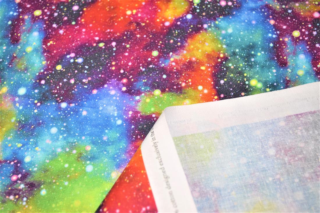 Digital Printed 100% Cotton, Space Print, 135cm Wide, High Quality; Weight; 150gsm This lovely fabric is great for dressmaking, quilting, patchwork, bed sheets, pillow cases, curtains, face masks/coverings, and for craft projects. Colours may slightly vary due to the lighting during the photo shooting or the monitor's display. Wash at 30degree.