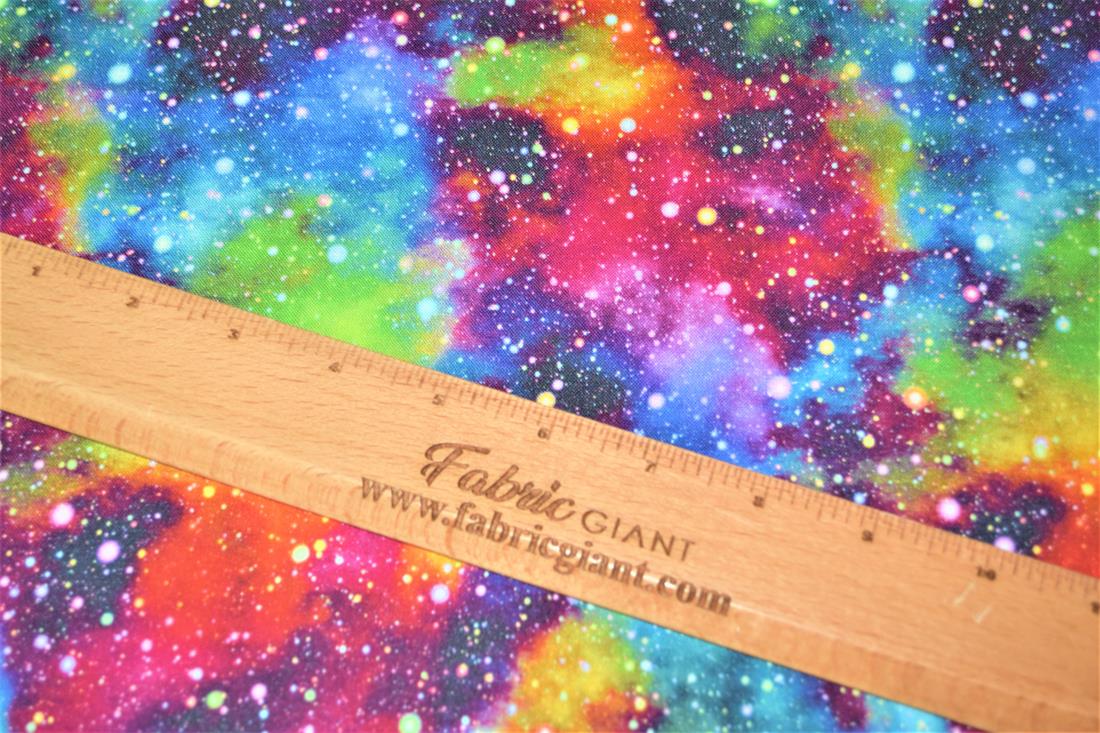 Digital Printed 100% Cotton, Space Print, 135cm Wide, High Quality; Weight; 150gsm This lovely fabric is great for dressmaking, quilting, patchwork, bed sheets, pillow cases, curtains, face masks/coverings, and for craft projects. Colours may slightly vary due to the lighting during the photo shooting or the monitor's display. Wash at 30degree.