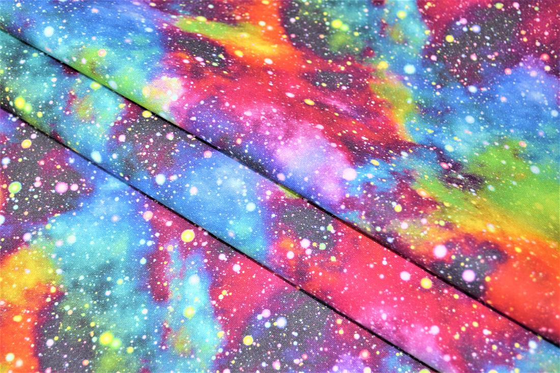 Digital Printed 100% Cotton, Space Print, 135cm Wide, High Quality; Weight; 150gsm This lovely fabric is great for dressmaking, quilting, patchwork, bed sheets, pillow cases, curtains, face masks/coverings, and for craft projects. Colours may slightly vary due to the lighting during the photo shooting or the monitor's display. Wash at 30degree.