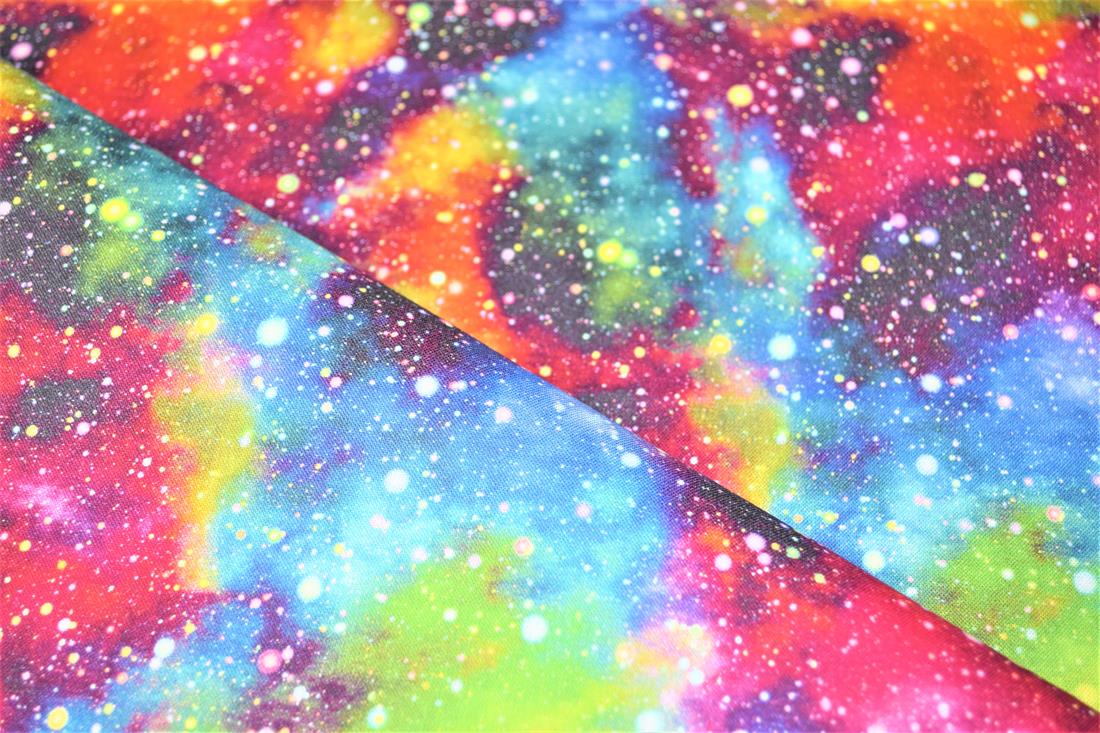 Digital Printed 100% Cotton, Space Print, 135cm Wide, High Quality; Weight; 150gsm This lovely fabric is great for dressmaking, quilting, patchwork, bed sheets, pillow cases, curtains, face masks/coverings, and for craft projects. Colours may slightly vary due to the lighting during the photo shooting or the monitor's display. Wash at 30degree.