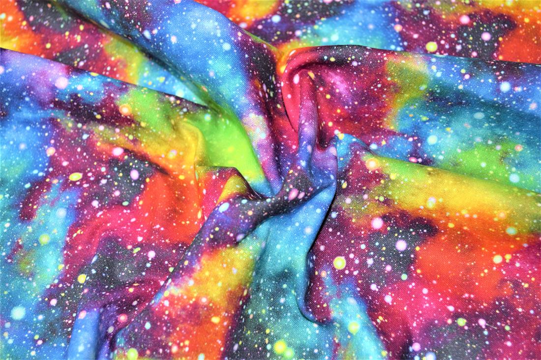 Digital Printed 100% Cotton, Space Print, 135cm Wide, High Quality; Weight; 150gsm This lovely fabric is great for dressmaking, quilting, patchwork, bed sheets, pillow cases, curtains, face masks/coverings, and for craft projects. Colours may slightly vary due to the lighting during the photo shooting or the monitor's display. Wash at 30degree.