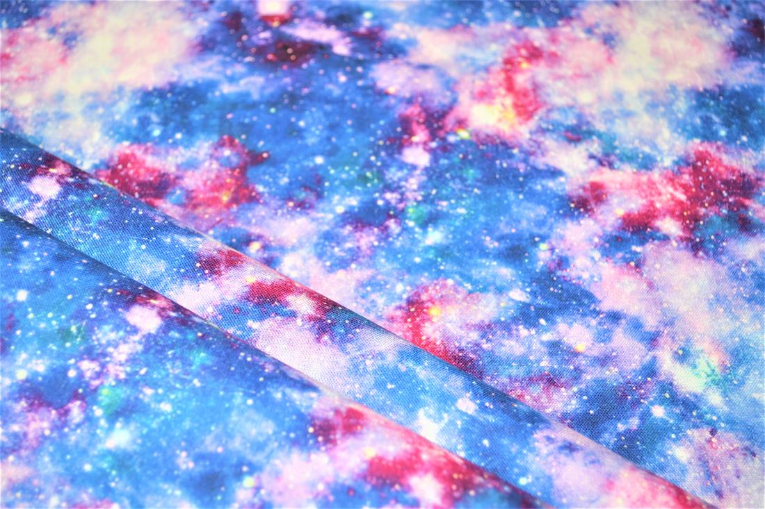 Digital Printed 100% Cotton, Space Print, 135cm Wide, High Quality; Weight; 150gsm This lovely fabric is great for dressmaking, quilting, patchwork, bed sheets, pillow cases, curtains, face masks/coverings, and for craft projects. Colours may slightly vary due to the lighting during the photo shooting or the monitor's display. Wash at 30degree.
