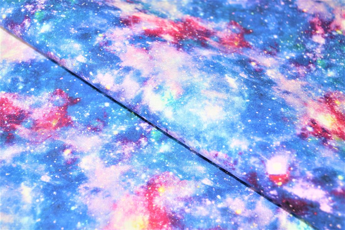 Digital Printed 100% Cotton, Space Print, 135cm Wide, High Quality; Weight; 150gsm This lovely fabric is great for dressmaking, quilting, patchwork, bed sheets, pillow cases, curtains, face masks/coverings, and for craft projects. Colours may slightly vary due to the lighting during the photo shooting or the monitor's display. Wash at 30degree.
