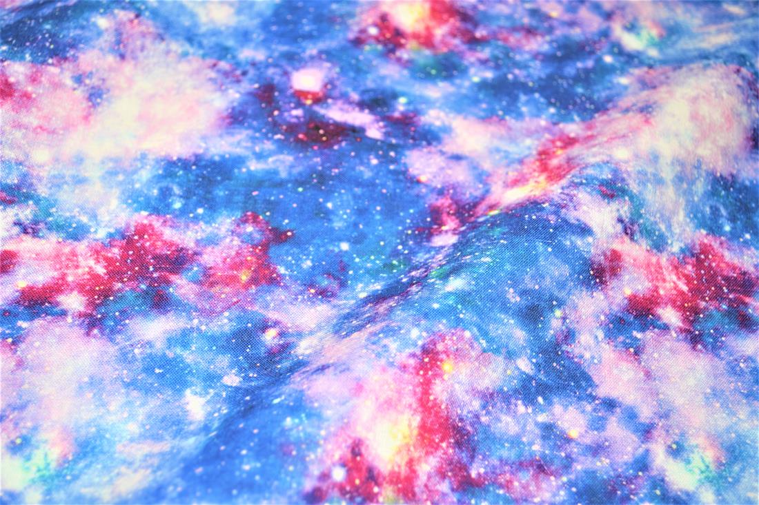 Digital Printed 100% Cotton, Space Print, 135cm Wide, High Quality; Weight; 150gsm This lovely fabric is great for dressmaking, quilting, patchwork, bed sheets, pillow cases, curtains, face masks/coverings, and for craft projects. Colours may slightly vary due to the lighting during the photo shooting or the monitor's display. Wash at 30degree.