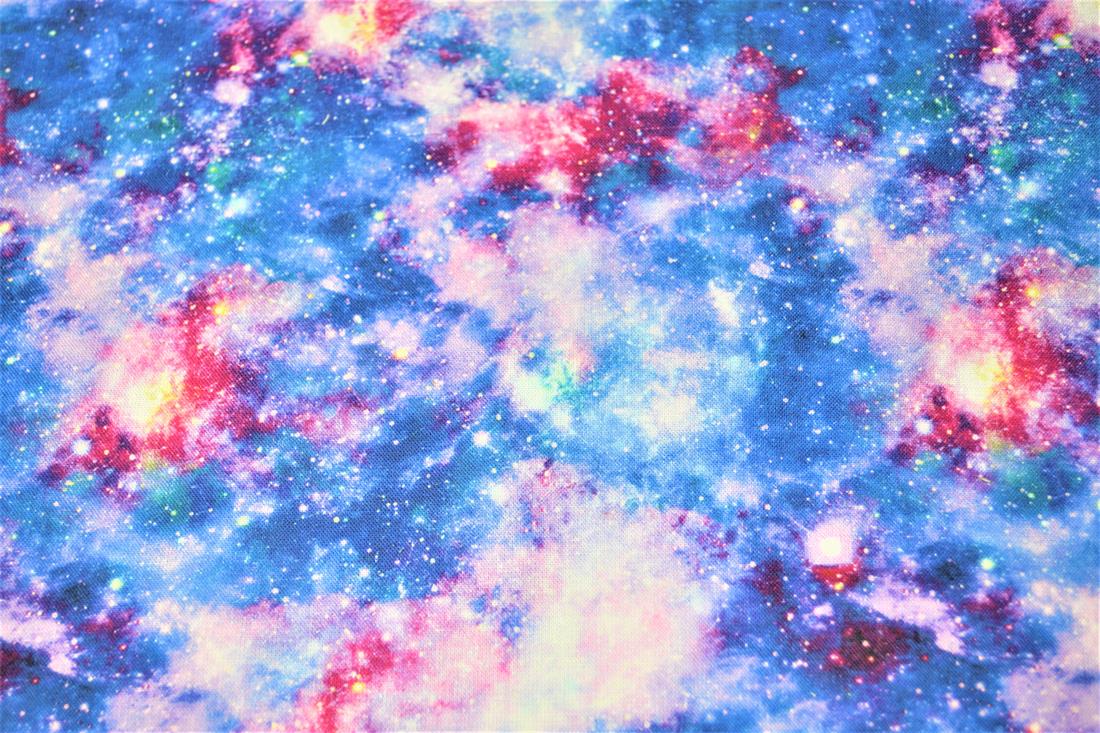 Digital Printed 100% Cotton, Space Print, 135cm Wide, High Quality; Weight; 150gsm This lovely fabric is great for dressmaking, quilting, patchwork, bed sheets, pillow cases, curtains, face masks/coverings, and for craft projects. Colours may slightly vary due to the lighting during the photo shooting or the monitor's display. Wash at 30degree.