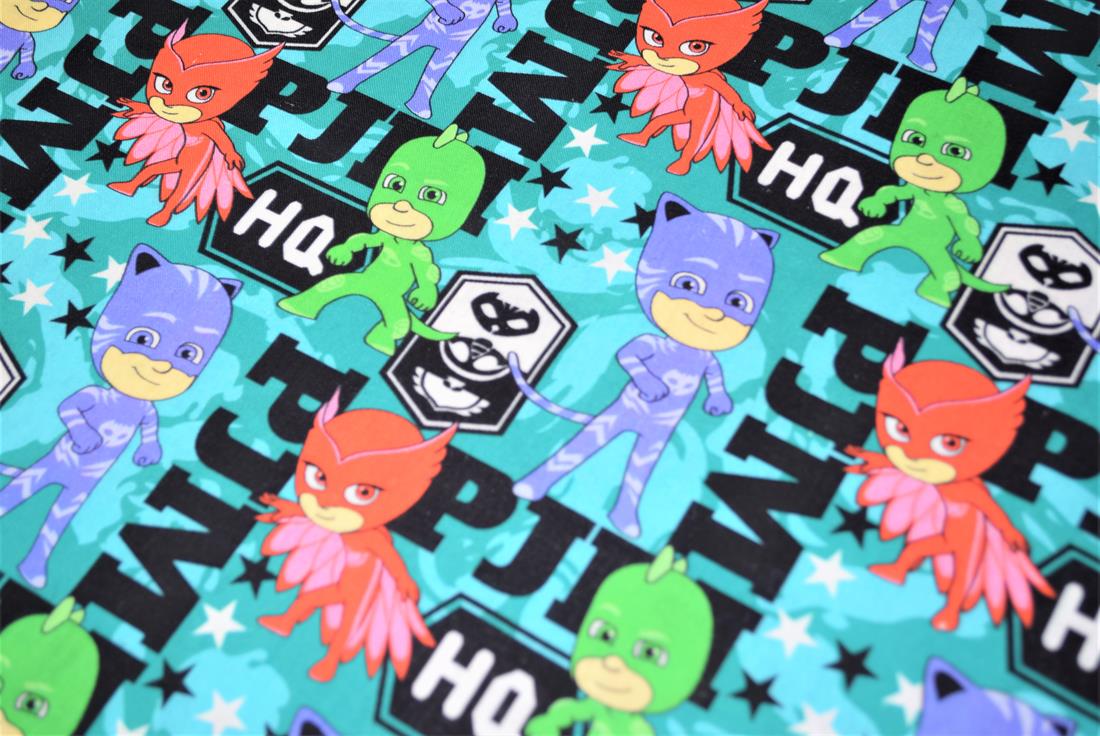 Premiume Printed Crafty 100% Cotton Fabric
This wonderful fabric is great for sewing kid's clothing, patchwork, quilting, bunting, bed sheets, pillow cases, cushion-covers, and for craft projects. 
Width: 44"/ 112cmWeight: 135gr/m2Composition: 100% CottonWashing: 30 degrees celsius
Colours may slightly vary due to the lighting during the photo shooting or the monitor's display.