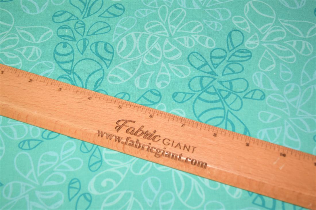 Premium Printed Craft 100% Cotton Fabric, 112cm Wide, High Quality This digital print fabric is ideal for dressmaking, quilting, patchwork, bunting, cushion-covers, and for other craft projects. Colours may slightly vary due to the lighting during the photo shooting or the monitor's display.