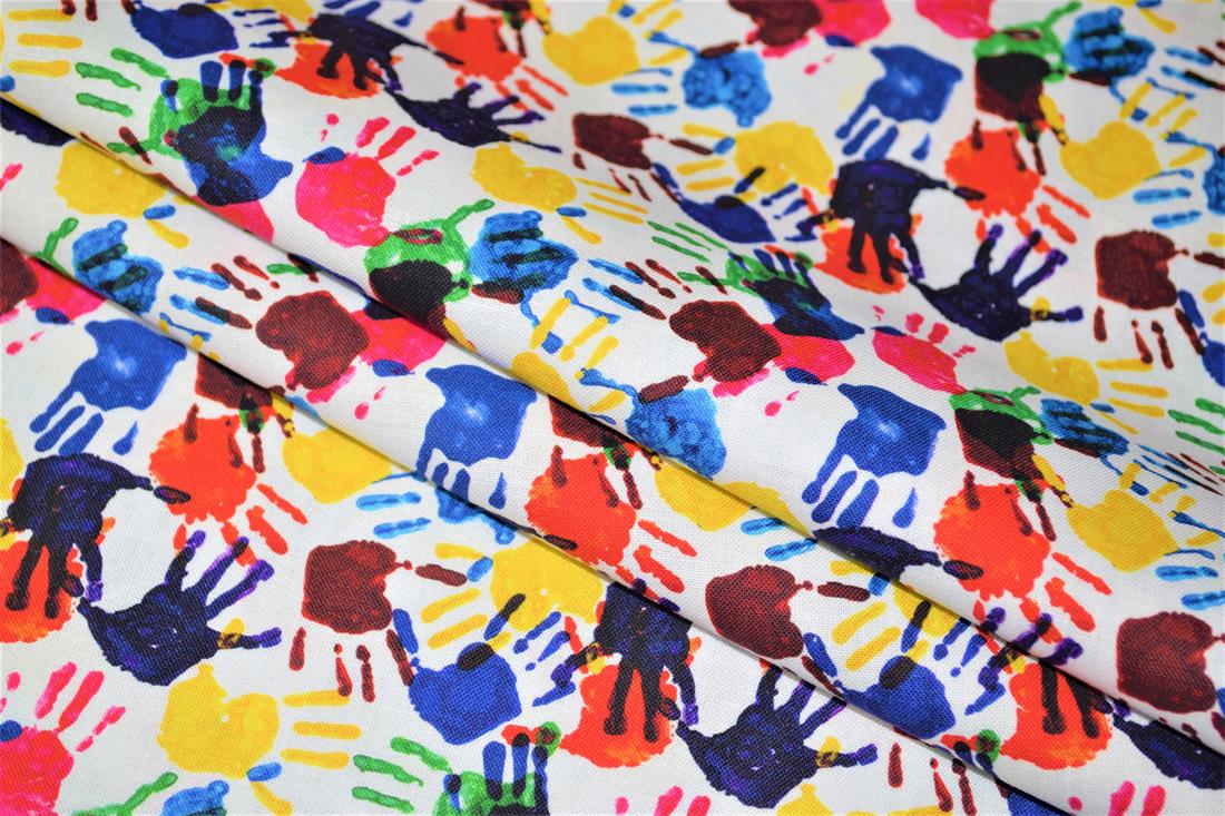 Premium Printed Craft 100% Cotton Hands Print Cotton Fabric, 148cm Wide, High QualityThis digital print fabric is ideal for dressmaking, quilting, patchwork, bunting, cushion-covers, and for other craft projects. Colours may slightly vary due to the lighting during the photo shooting or the monitor's display