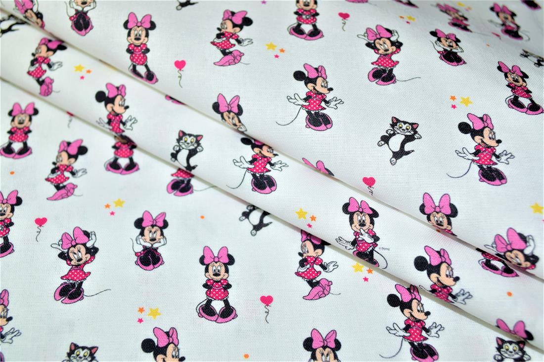 Premium Printed Craft 100% Cotton Disney Mickey Mouse Print Cotton Fabric, 148cm Wide, High QualityThis digital print fabric is ideal for dressmaking, quilting, patchwork, bunting, cushion-covers, and for other craft projects. Colours may slightly vary due to the lighting during the photo shooting or the monitor's display