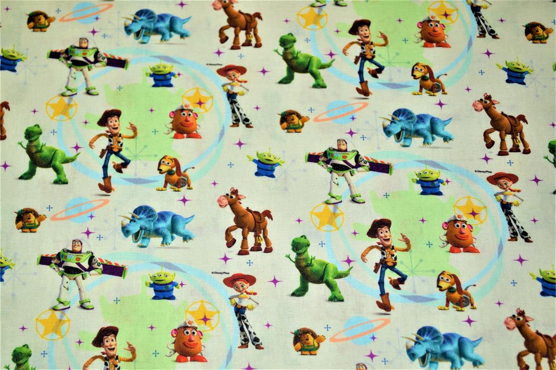 Digital Printed 100% Cotton, Toy Story Print, 135cm Wide, High Quality; Weight; 150gsm This lovely fabric is great for dressmaking, quilting, patchwork, bed sheets, pillow cases, curtains, face masks/coverings, and for craft projects. Colours may slightly vary due to the lighting during the photo shooting or the monitor's display. Wash at 30degree.