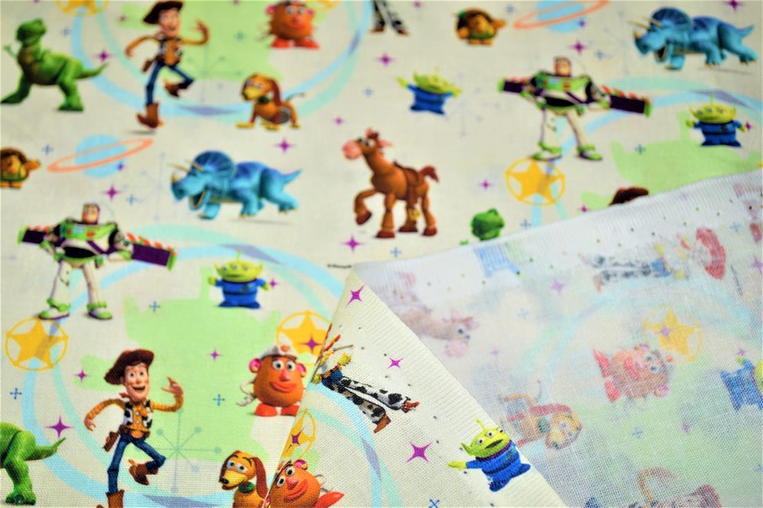 Digital Printed 100% Cotton, Toy Story Print, 135cm Wide, High Quality; Weight; 150gsm This lovely fabric is great for dressmaking, quilting, patchwork, bed sheets, pillow cases, curtains, face masks/coverings, and for craft projects. Colours may slightly vary due to the lighting during the photo shooting or the monitor's display. Wash at 30degree.