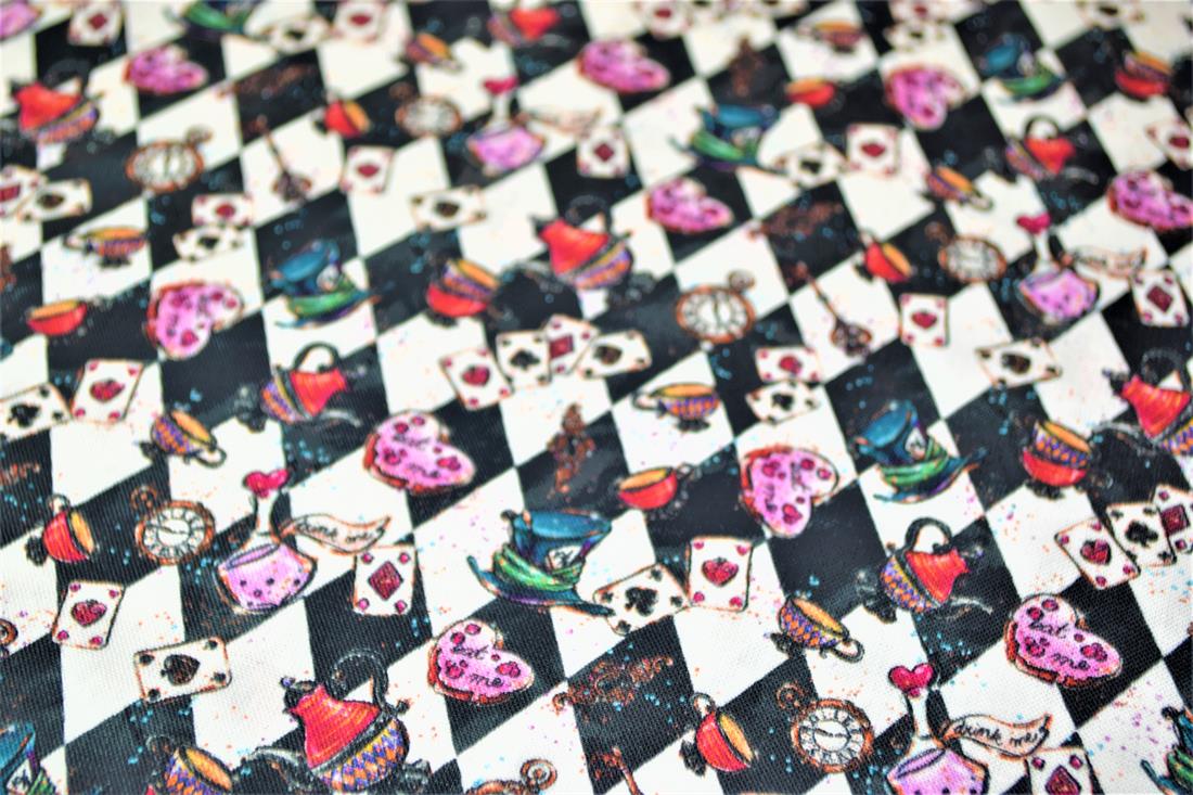 Digital Printed 100% Cotton, Alice in Wonderland Print, 135cm Wide, High Quality; Weight; 150gsm 
This lovely fabric is great for dressmaking, quilting, patchwork, bed sheets, pillow cases, curtains, face masks/coverings, and for craft projects. 
Colours may slightly vary due to the lighting during the photo shooting or the monitor's display. Wash at 30degree.
