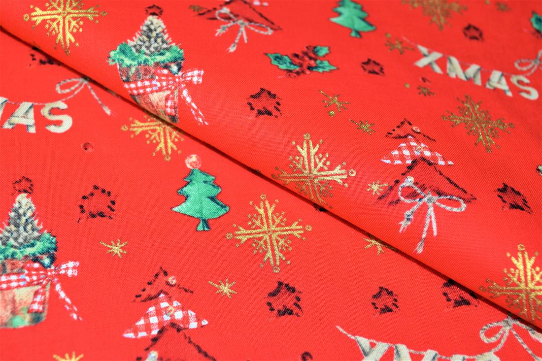 Printed Christmas Cotton Fabric, 145cm Wide, High Quality; 
This christmas season fabric is perfect for dressmaking, bed sheets, pillow cases, curtains, cushion- covers, patchwork, bunting, quilting, and for other craft projects. 
Colours may slightly vary due to the lighting during the photo shooting or the monitor's display.