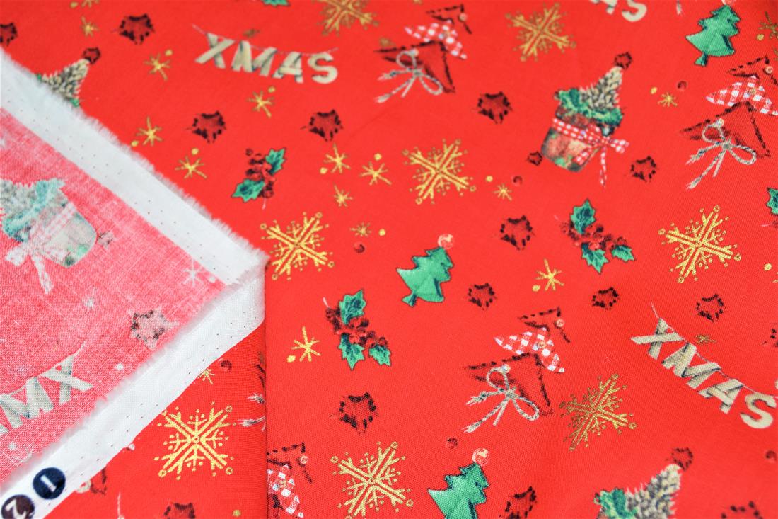 Printed Christmas Cotton Fabric, 145cm Wide, High Quality; 
This christmas season fabric is perfect for dressmaking, bed sheets, pillow cases, curtains, cushion- covers, patchwork, bunting, quilting, and for other craft projects. 
Colours may slightly vary due to the lighting during the photo shooting or the monitor's display.